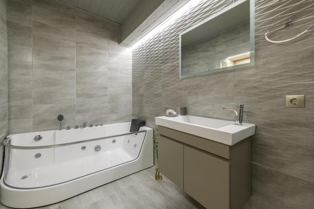 Athina House Spa & Hammam Arkhondiki Exterior photo